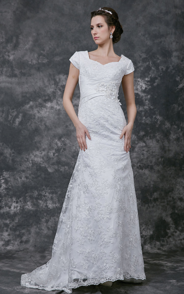 Breathtaking Sweetheart Lace-appliqued and English Net Gown With Ruched Belt-ZP_706263