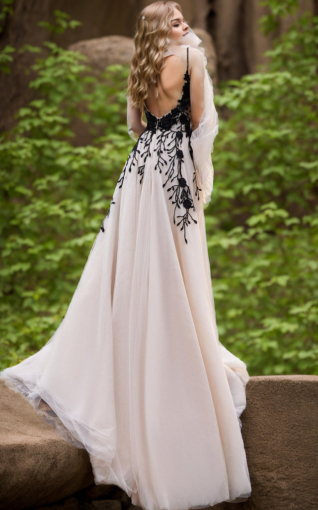 Unique Elegant Boho Lace Tulle Black and White Wedding Dress Sexy Beac DorrisDress Unique Elegant Boho Lace Tulle Black and White Wedding Dress Sexy Beac DorrisDress