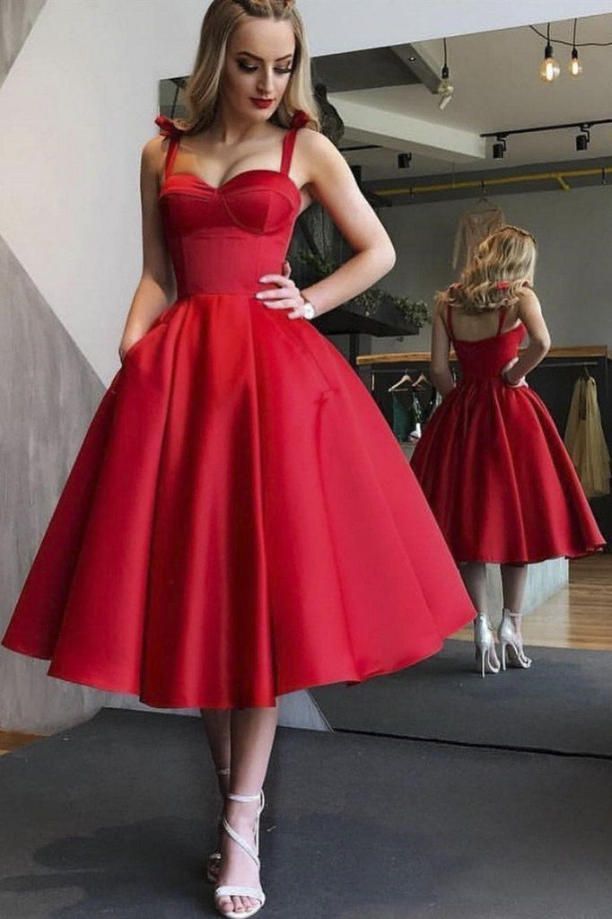 Romantic Vintage Sweetheart Tea-length Dress With Straps And Ruching