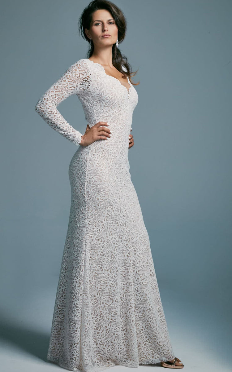 Sheath Plus Size Wedding Dresses Long Sleeves V-Neck Lace Bridal Dress main image 1