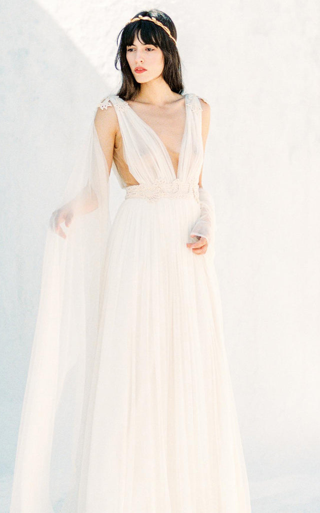 Grecian Plunging Neckline A-Line Tulle Wedding Dress With Low-V Back A DorrisDress Grecian Plunging Neckline A-Line Tulle Wedding Dress With Low-V Back A DorrisDress