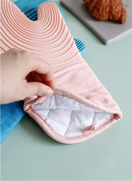 Heat Resistant Silicone Kitchen Oven Mitts Antiskid and Waterproof with Cotton Lining - A Pair (Two Pieces)