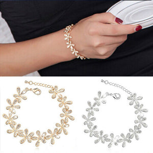 Women Elegant Crystal Snowflake Bangle Wrap Bracelet Jewelry
